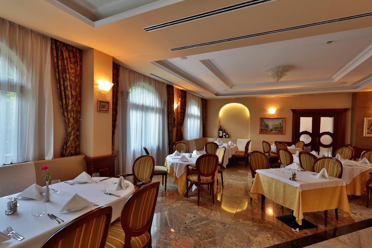 Hotel Gottwald Тата Екстер'єр фото
